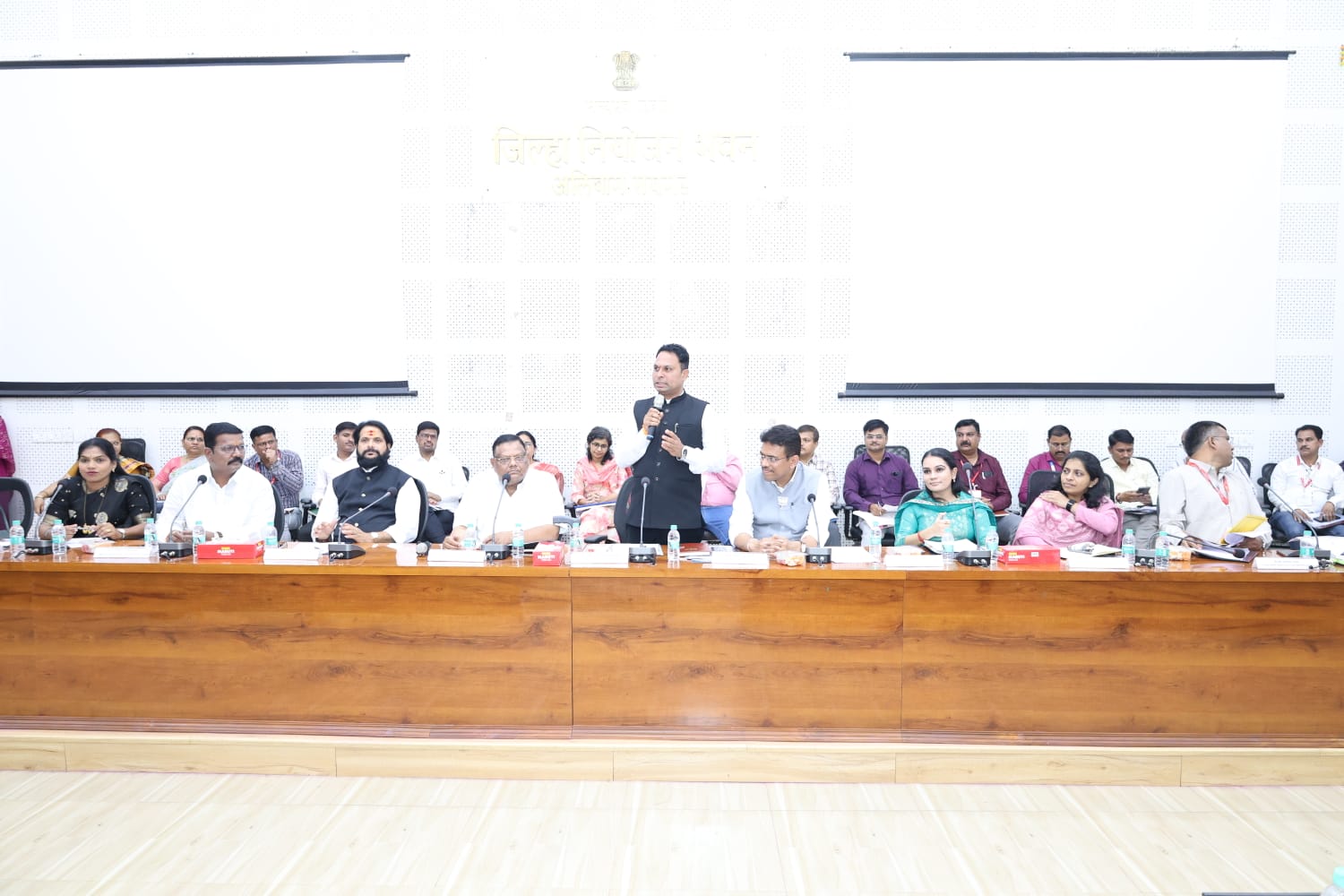 रायगड जिल्हा परिषदेच्या सभापतींना खातेवाटप