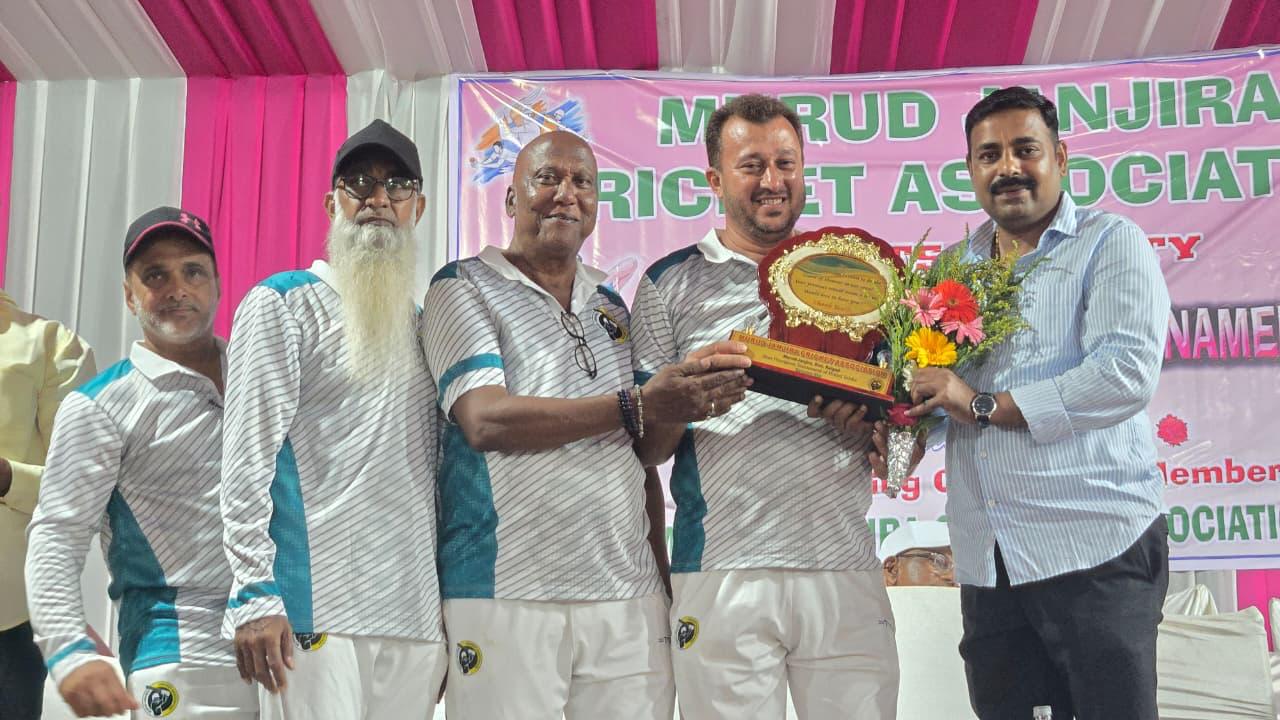 मुरुडमध्ये ‘स्पोर्ट्स ऑफ युनिटी’ भव्य नाईट टेनिस क्रिकेट स्पर्धेला उत्स्फूर्त प्रतिसाद