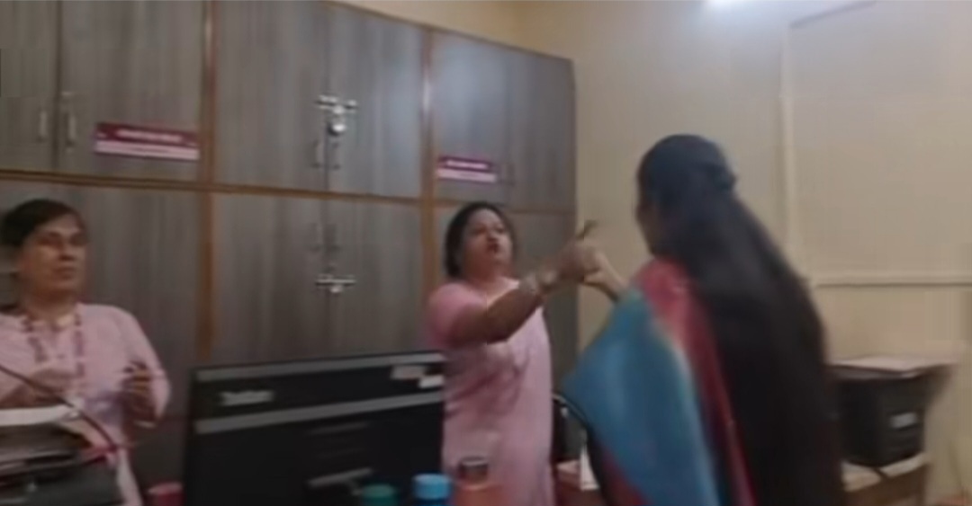 पुणे महापालिकेत भाजपच्या आजी-माजी नगरसेविकांमध्ये शाब्दिक चकमक, वाद चिघळला