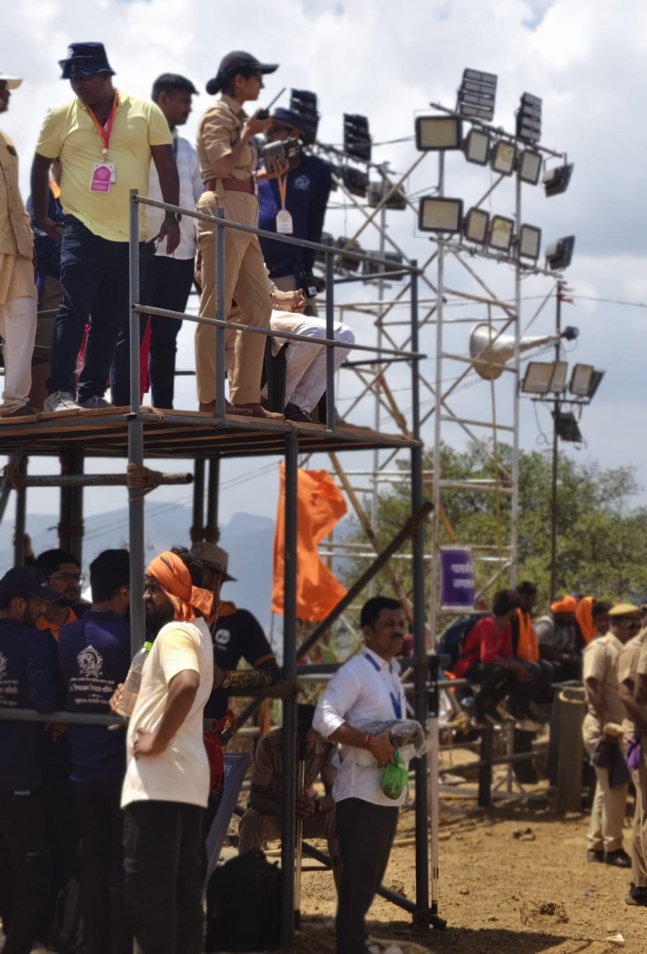 तुफान गर्दी, पण नियोजन चोख!