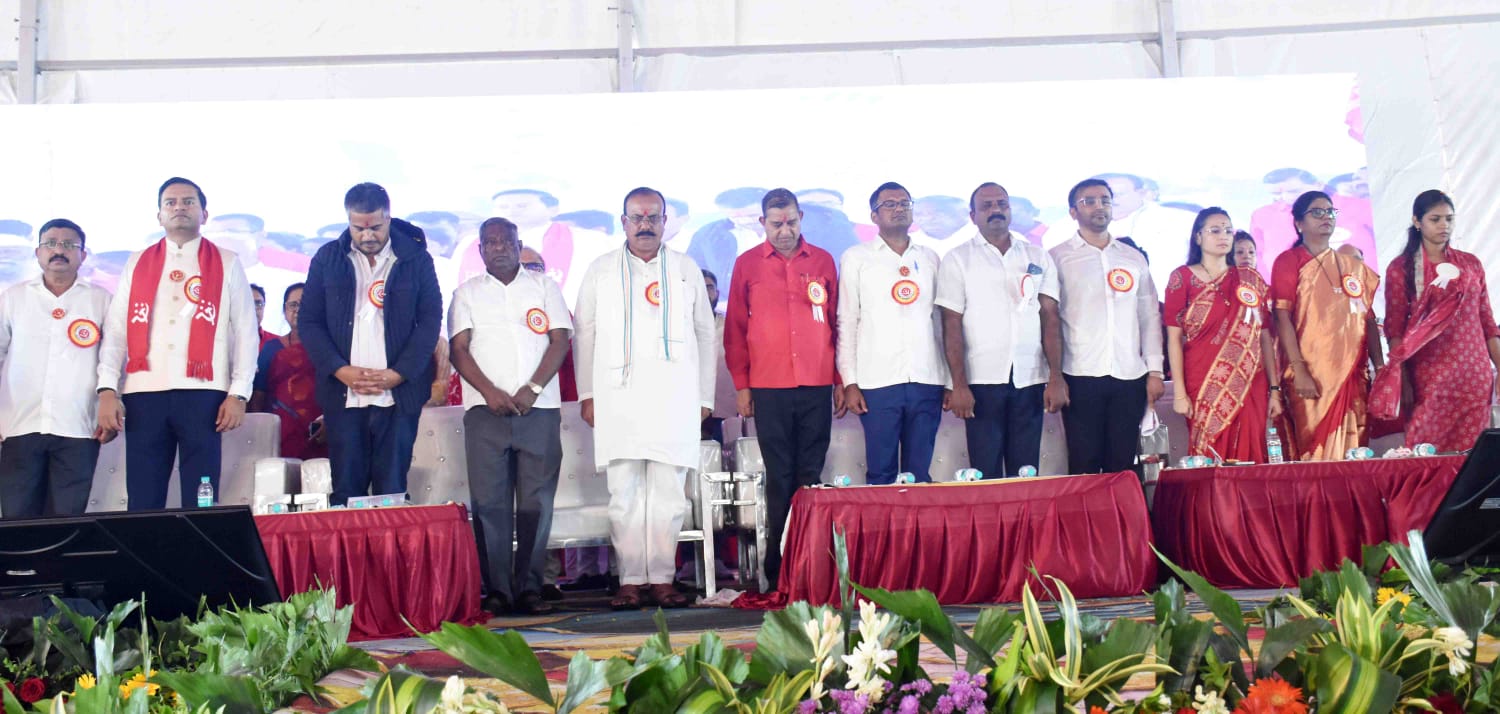 खालापूरात घोंगावले शेकापचे ‘लाल वादळ’