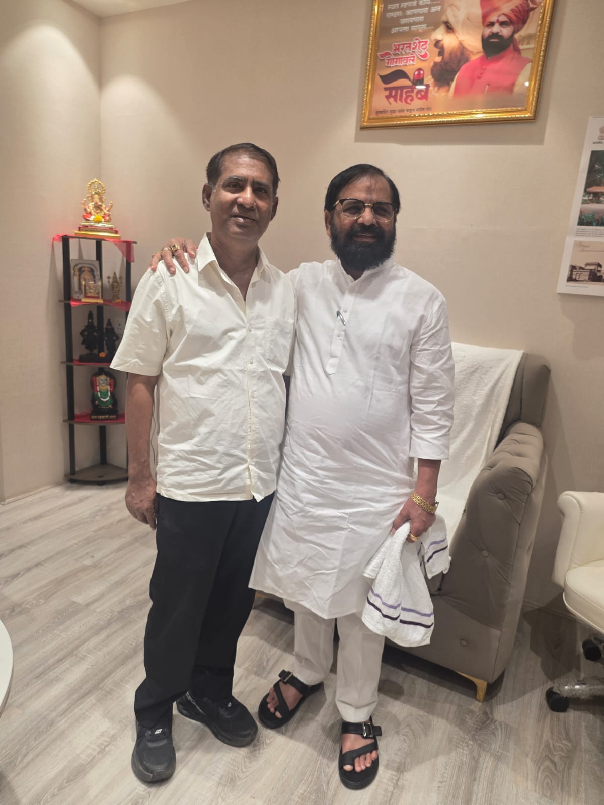 भरत गोगावले यांची माजी आमदार पंडितशेठ पाटील यांनी घेतली भेट; रायगडच्या विकासकामांवर चर्चा