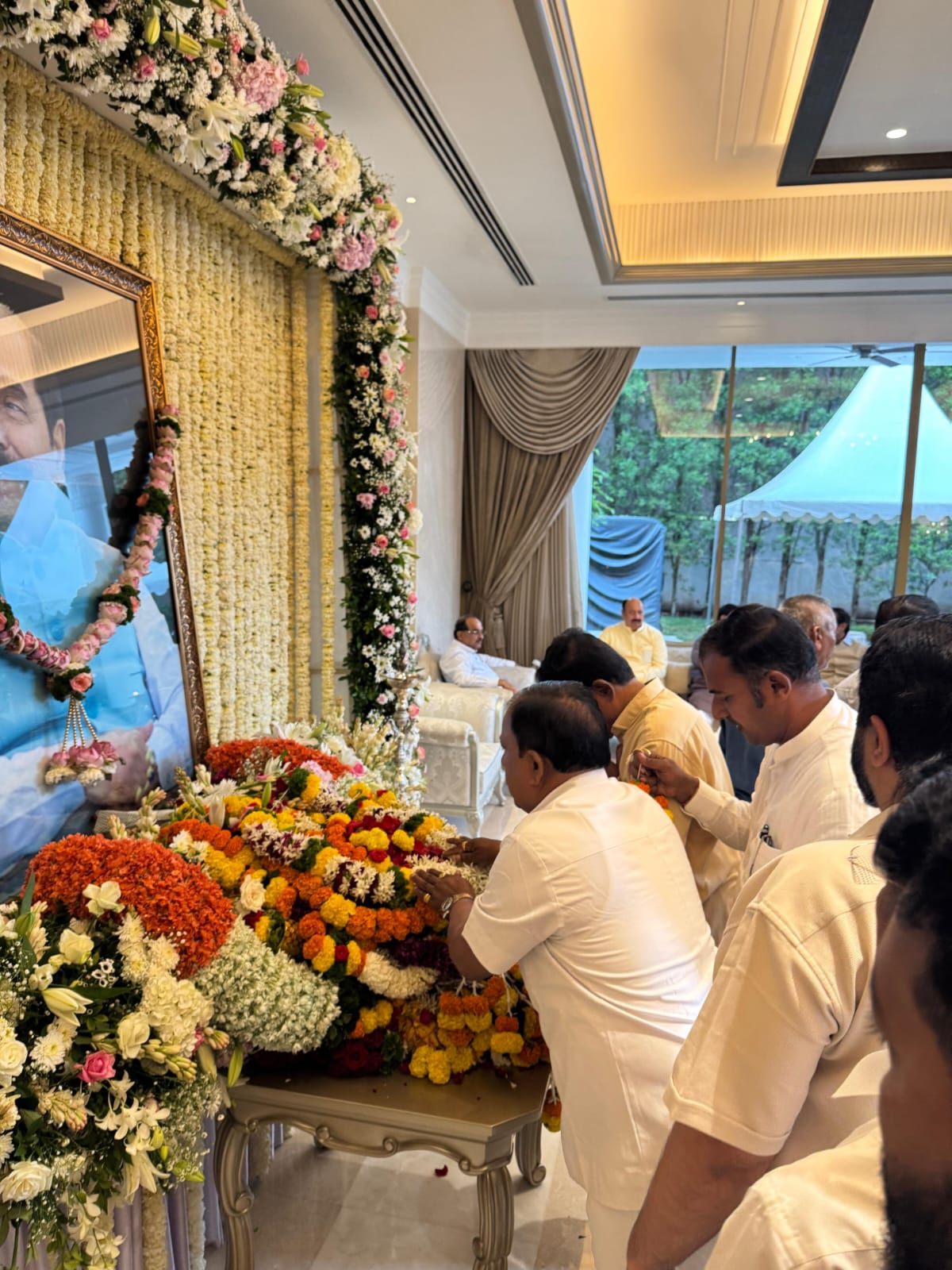 स्वर्गीय डी. वाय. पाटील यांना काँग्रेस नेत्यांची श्रद्धांजली